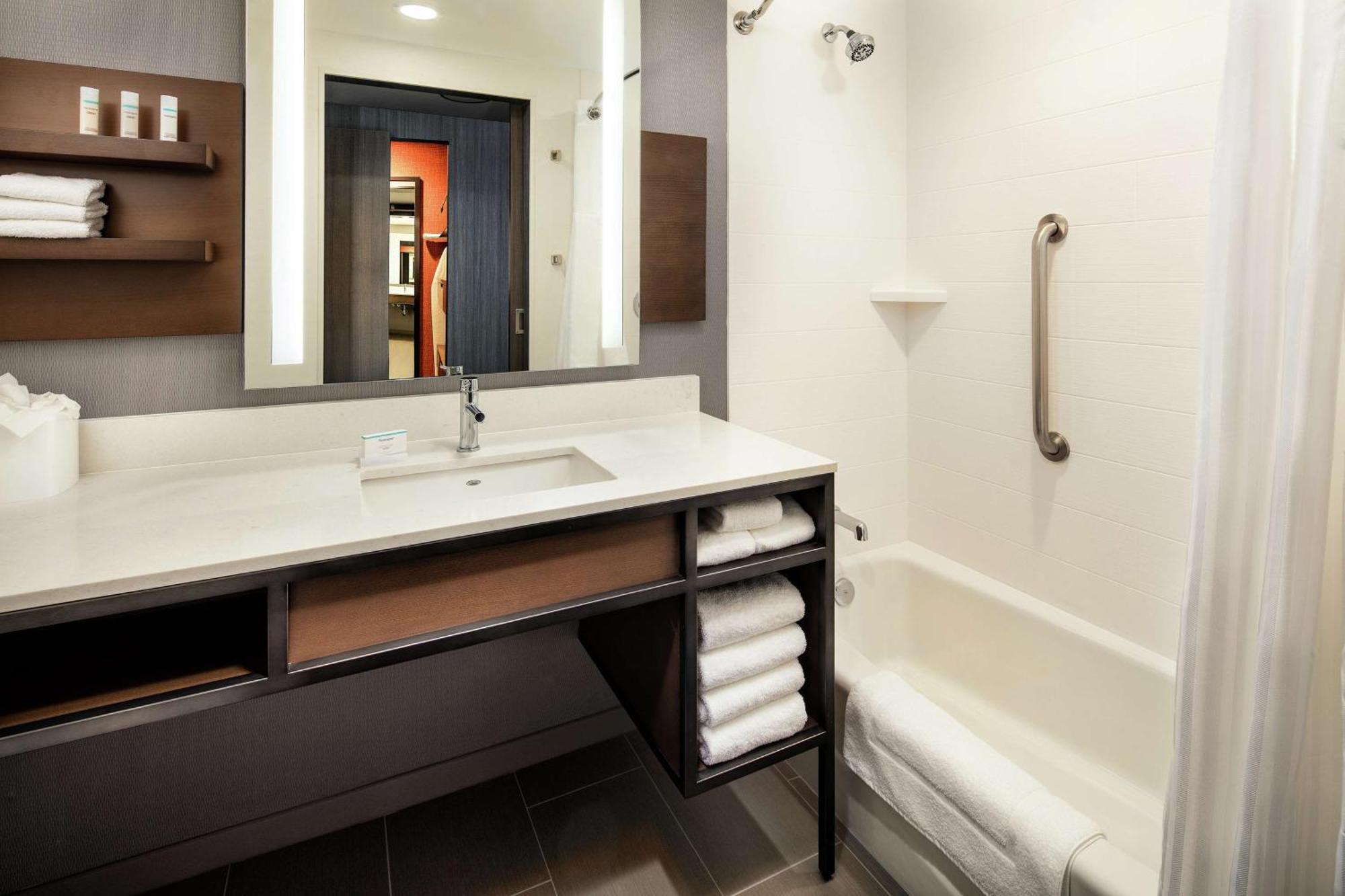 Hilton Garden Inn Sacramento Airport Natomas Zewnętrze zdjęcie